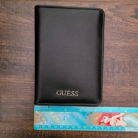 Guess Elite Passport Case Wallet - Picture 10 of 12
